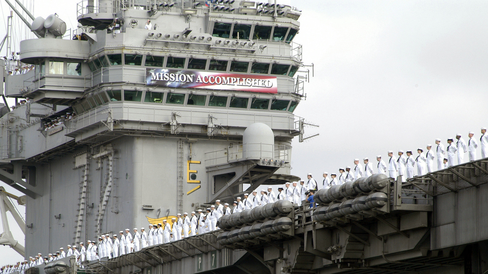 信息迷雾战：美以伊冲突中的“真相”与“谎言”