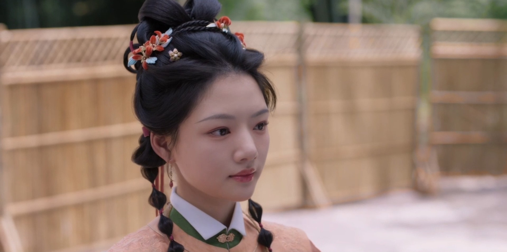 《良陈美锦》叶限一鞭子打断红绳，也打碎了观众对他的滤镜。
第八集我没看到什么吃醋