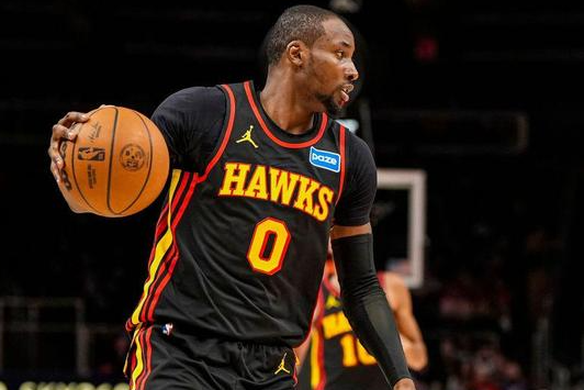 用库明加替沃克吧，沃克这战犯级表现看笑了，攻不进防不住还上头了，还有说防守大头比