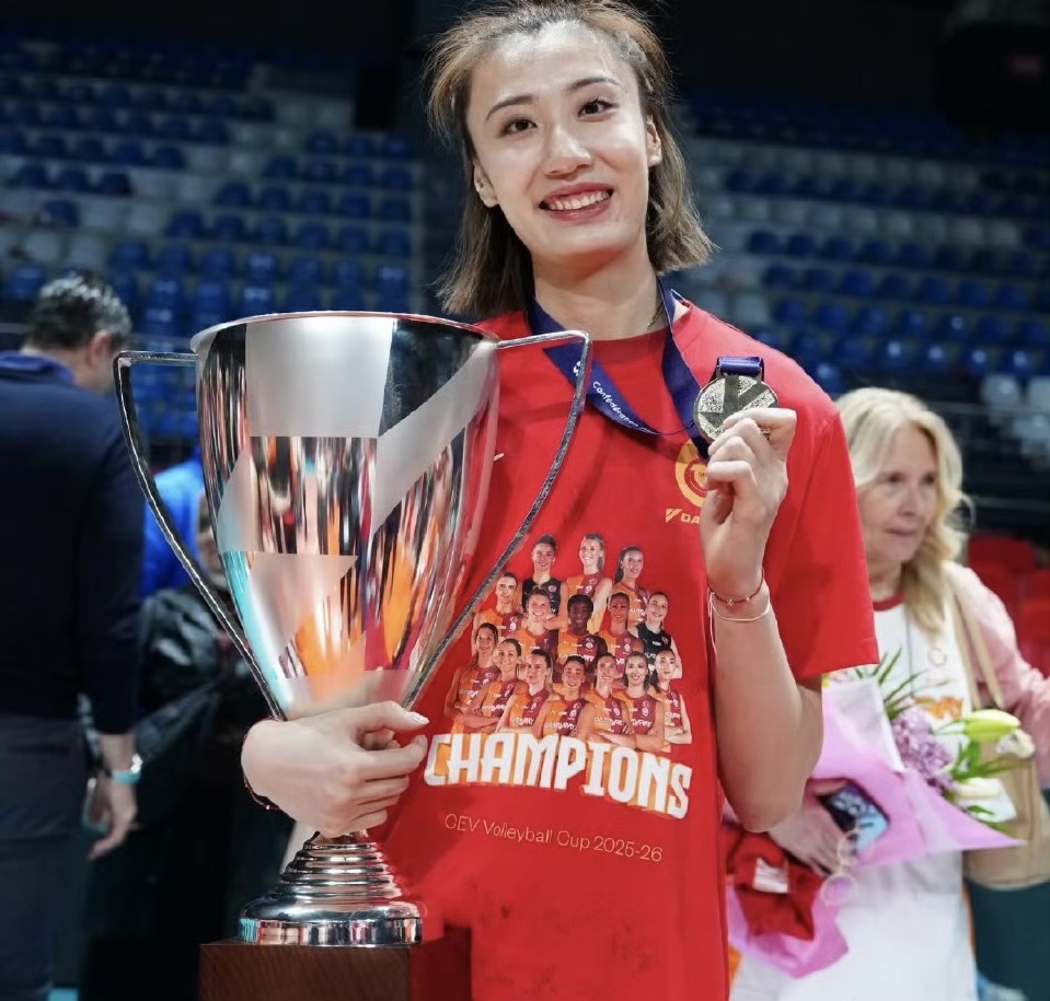 王媛媛更新动态，网友：女排的大心脏球员