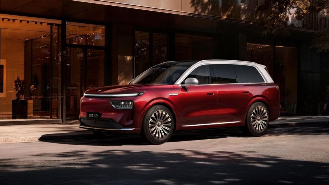 奕境汽车首款旗舰SUV全球首秀，华为乾崑全栈技术赋能旗舰实力