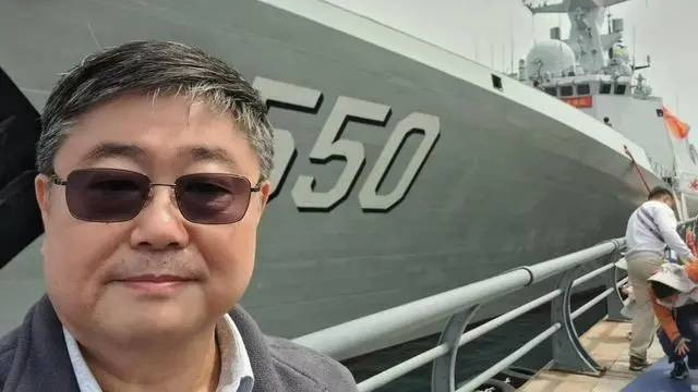 台舰长登解放军主力舰一言击溃“台独”，绿营气到发狂！