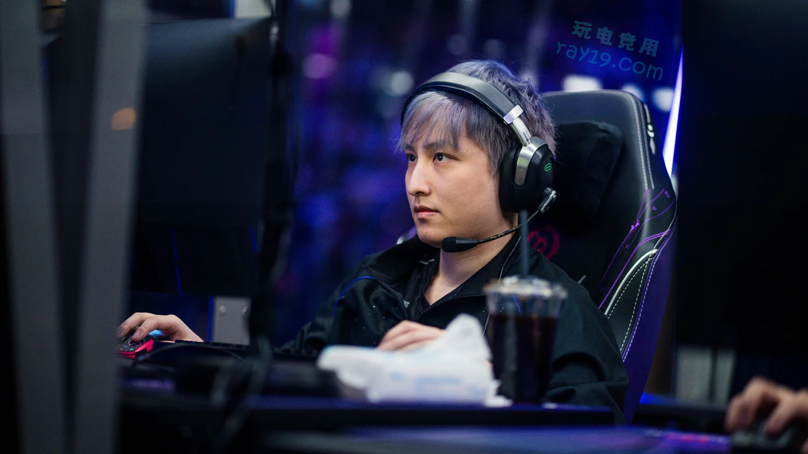 雷竞技资讯：憋队的极致碰撞！梦幻联赛S28状态回春的BB迎战XG