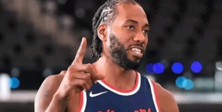 小卡绝杀，快船客场逆转步行者。NBA常规赛，快船客场挑战步行者，这场比赛，双方打