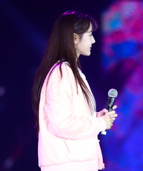 当太阳升起时我们都要比昨天更幸福