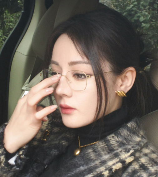 让我为你搭一片温暖的晴空！愿你的冬天没有风霜雨雪