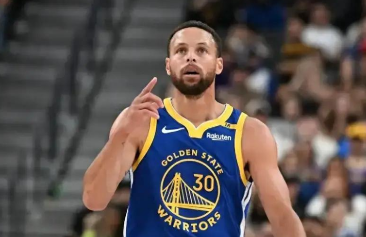 感觉勇士可能会创造黑十奇迹

虽然雷霆是夺冠了，但本质还是年轻球队，勇士捏这种年