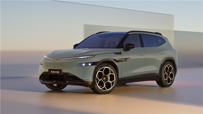 全尺寸空间美学 与众 08 重构纯电出行实用边界