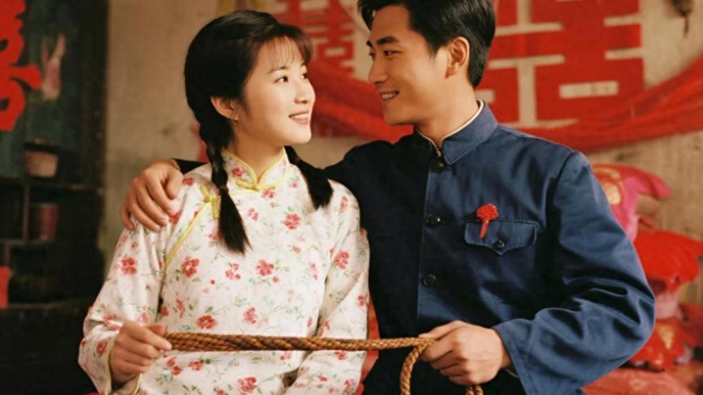 我娶了个全村怕的悍妇，却被她护了一生