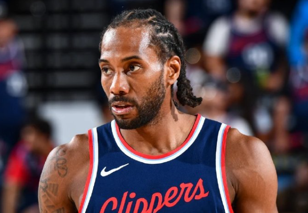 伦纳德还在，但快船变了。不再是那个依赖哈登慢悠悠梳理，等机会出现的球队。现在，他