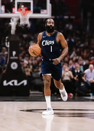 不关心乐邦去哪，哈登健康打完退役即可。在NBA赛场、在人生这条路无疑乐邦无比成功