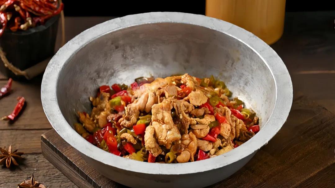 湘菜馆日销100+菜品：浸辣椒炒土鸡详细做法教程