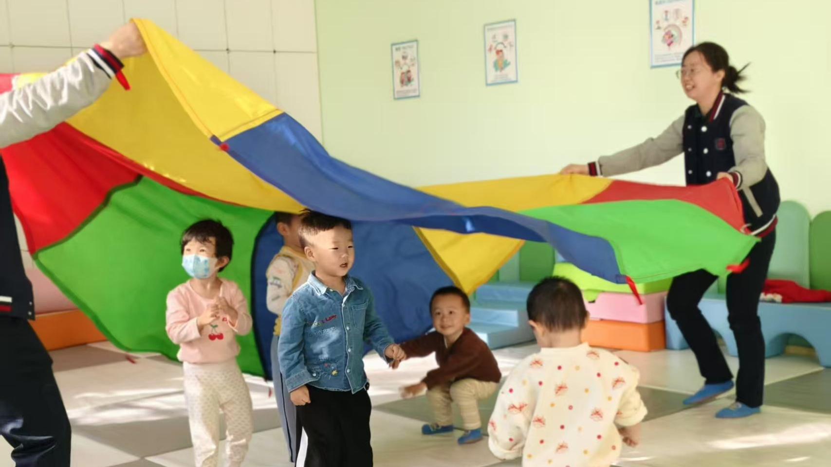 “‘如何引导2岁孩子说话’，掌握方法是关键！”