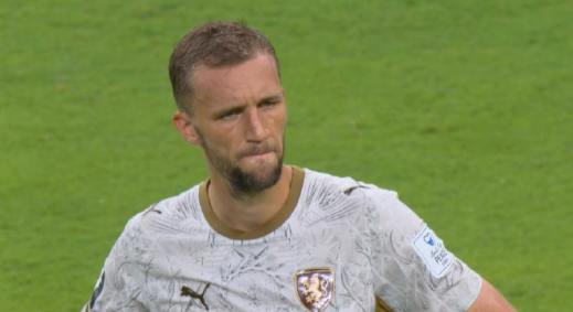 韩国2-1逆转捷克，出线形势良好。
曾经的亚洲一哥孙兴慜错失了一次进球机会，6次