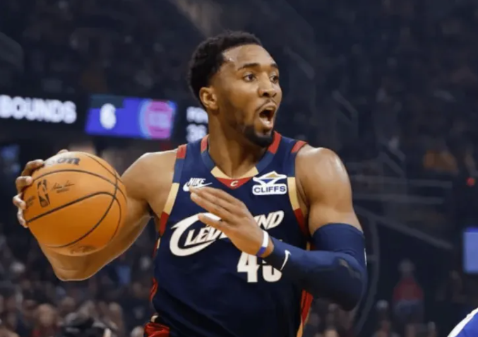 NBA季后赛东部半决赛G6骑士（3）94-115（3）不敌活塞。
本场比赛，骑士