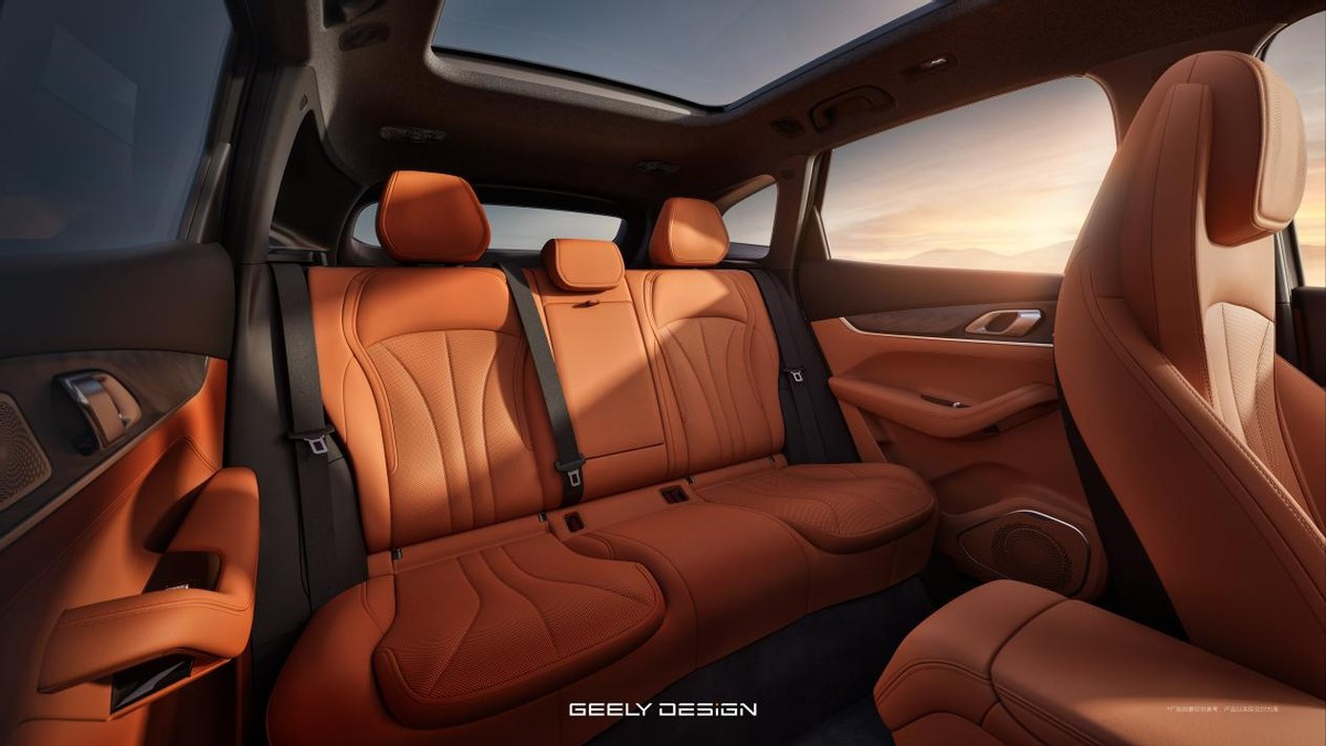 银河M7让世界看见，中式座舱的硬核浪漫