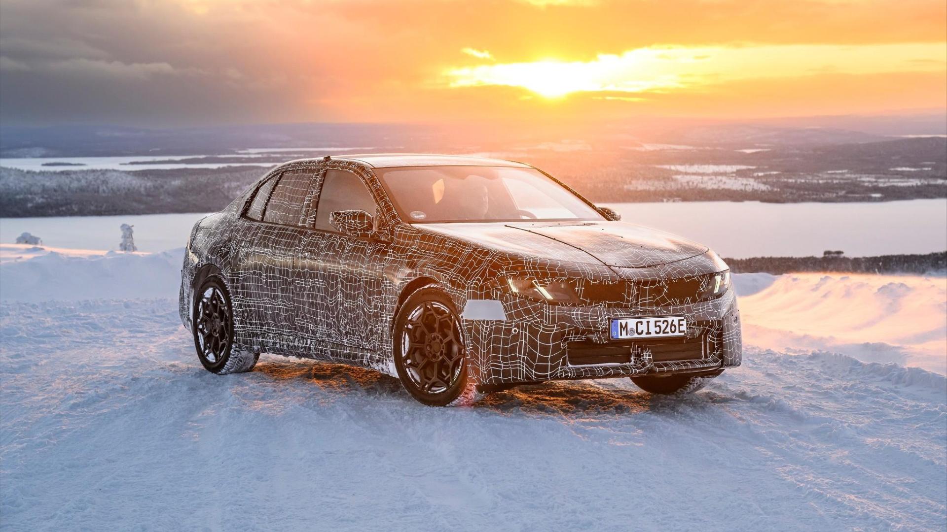 全新宝马i3海外曝光，马力469匹，续航可达806km，外观更帅气！