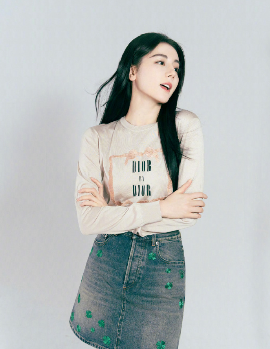 携带着落日的温柔，把热爱赠予最值得的你