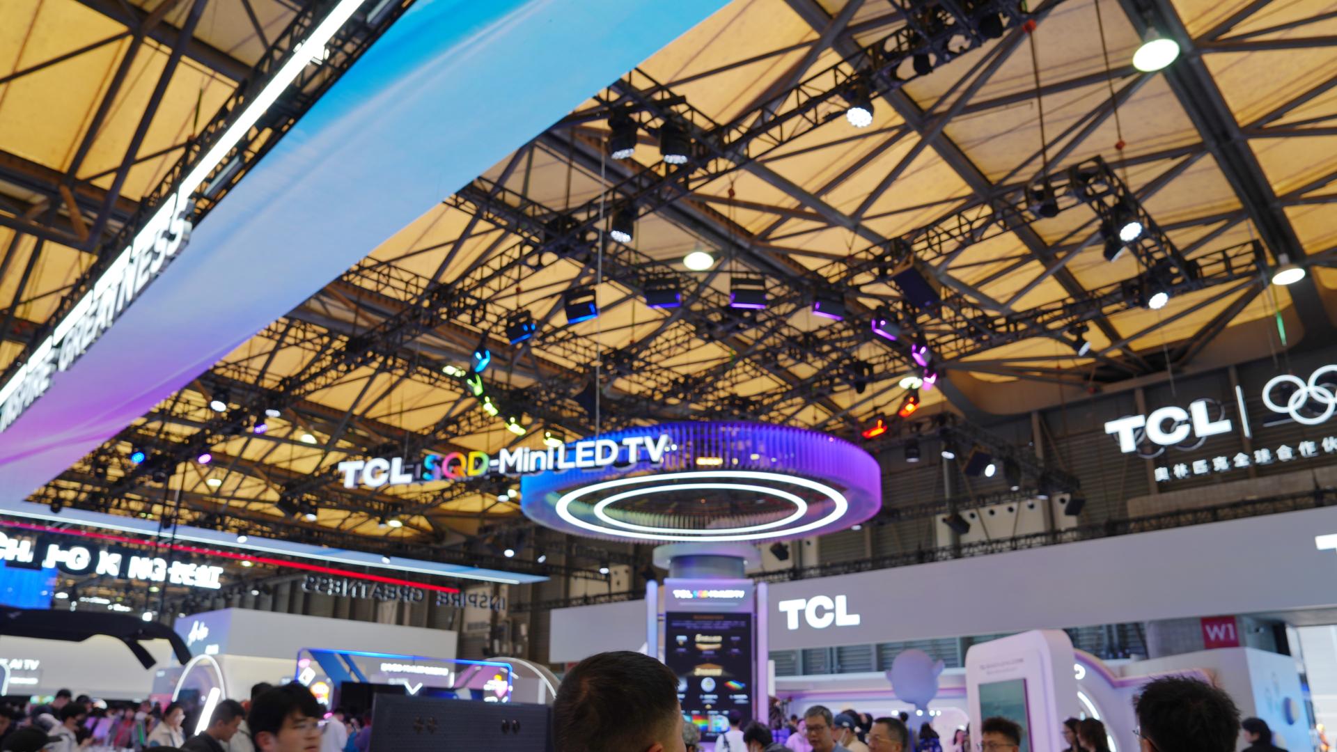 AWE 2026，TCL哪些影音新品值得关注？SQD-Mini LED旗舰电视、OLED+显示器惊艳