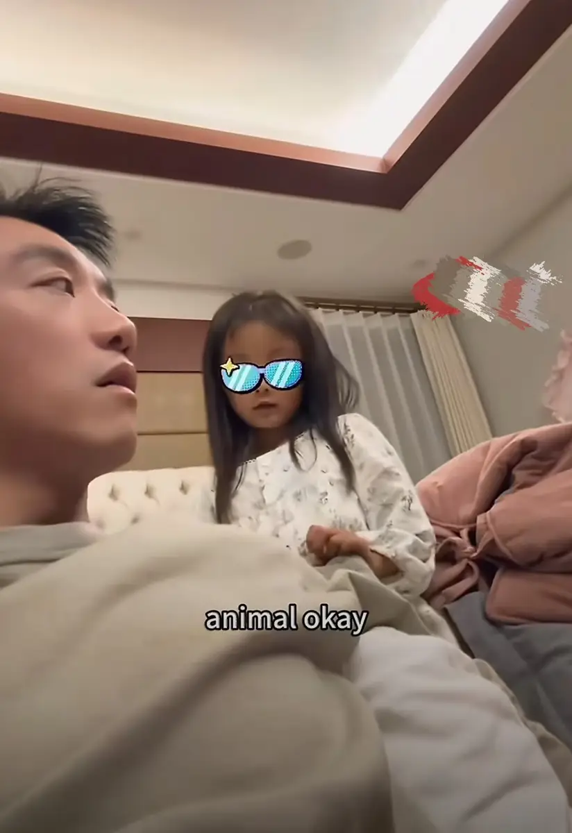 郑恺晒亲子英文对话 女儿讲口语自信又流利