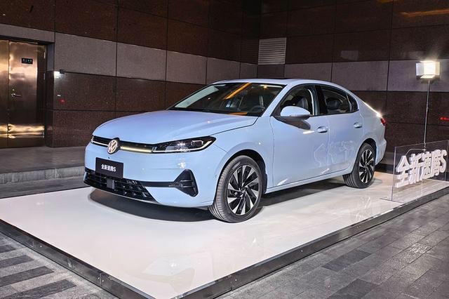 全新一代速腾S和新揽巡上市你会买嘛
全新一代速腾S定位紧凑型轿车，引领A+级发展