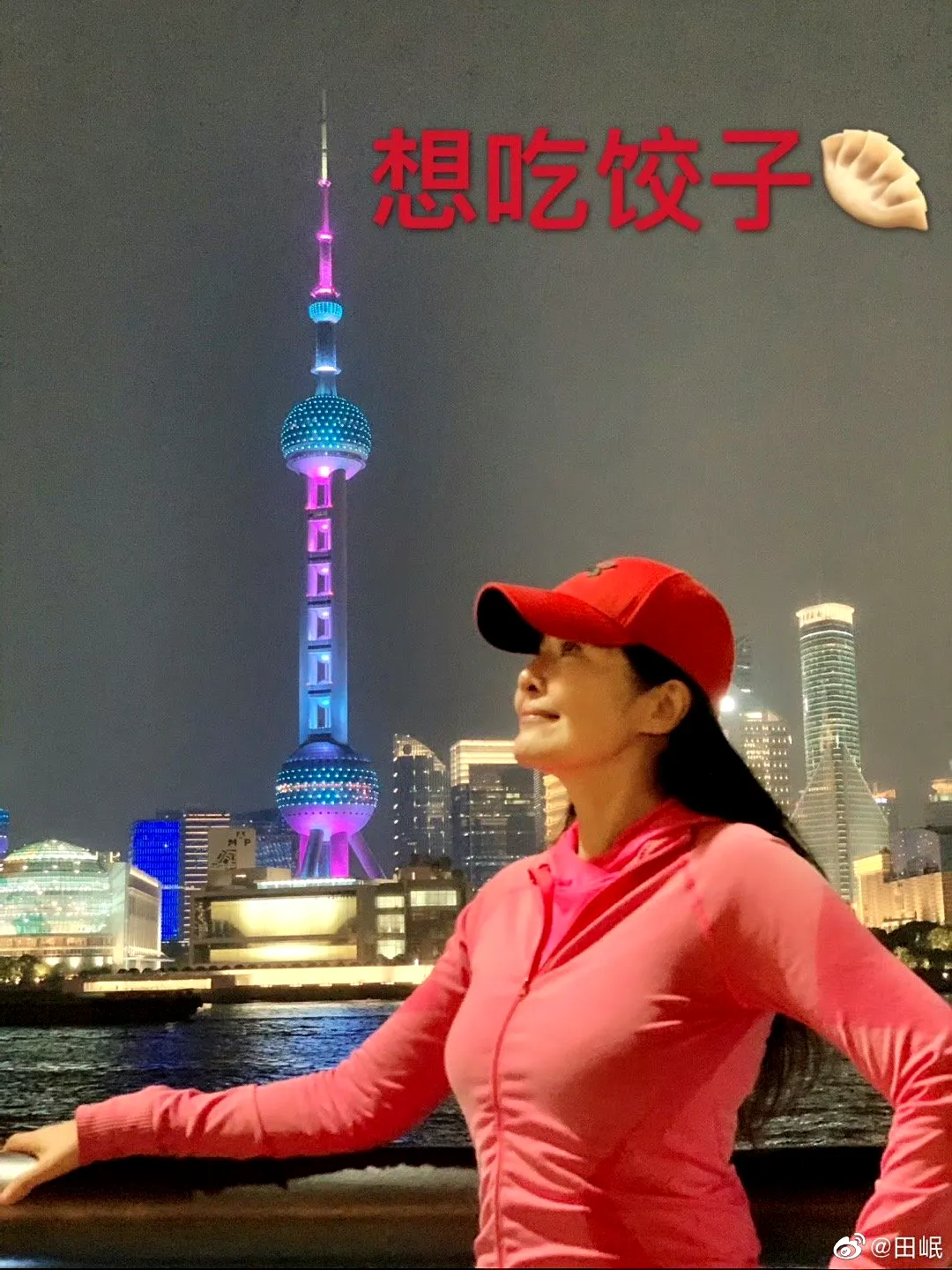 这么一个美女，居然一辈子不结婚不生娃，如今都60多岁了，还前凸后翘，美貌依旧，不