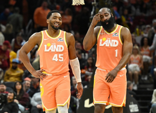 打猛龙不死也得脱层皮，首轮就当西决打吧！

作为十几年登哥老粉兼骑蜜，直说了：打