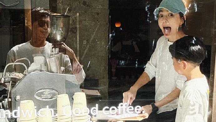 陈嘉桦晒家庭日，与儿子互动满屏生命力，做她的孩子很幸福吧