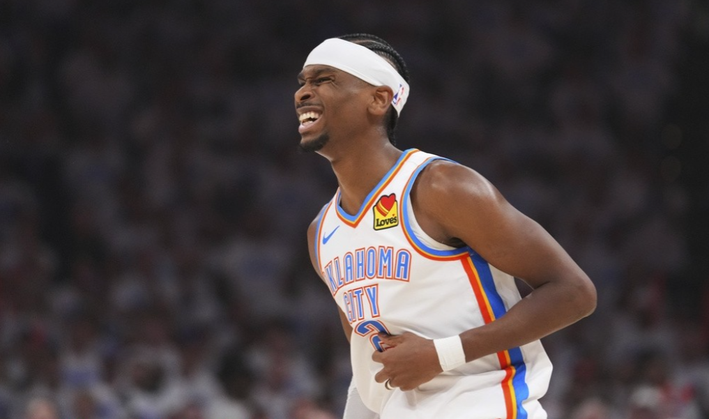 别洗了！SGA29分钟17罚绝非突破造犯规，联盟捧星嘴脸太明显！
 
雷霆季后赛