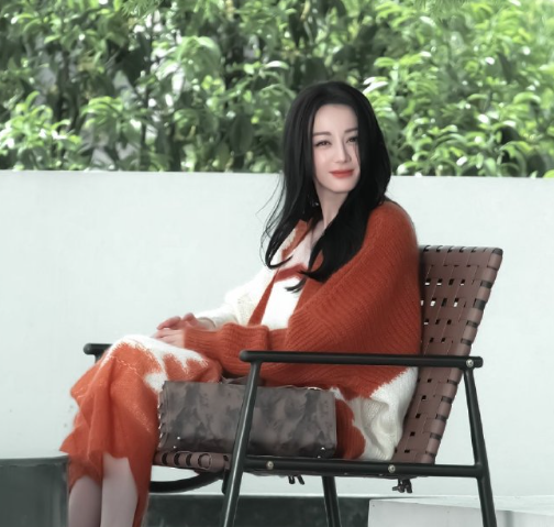 喜欢是毫无理由的护短和潜意识的偏爱