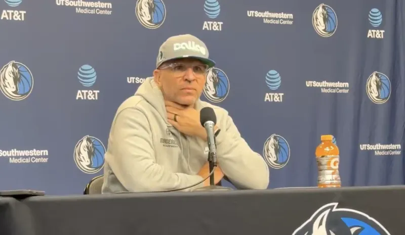 今日NBA常规赛，独行侠将对阵勇士。

独行侠主帅杰森-基德接受了记者采访，谈到