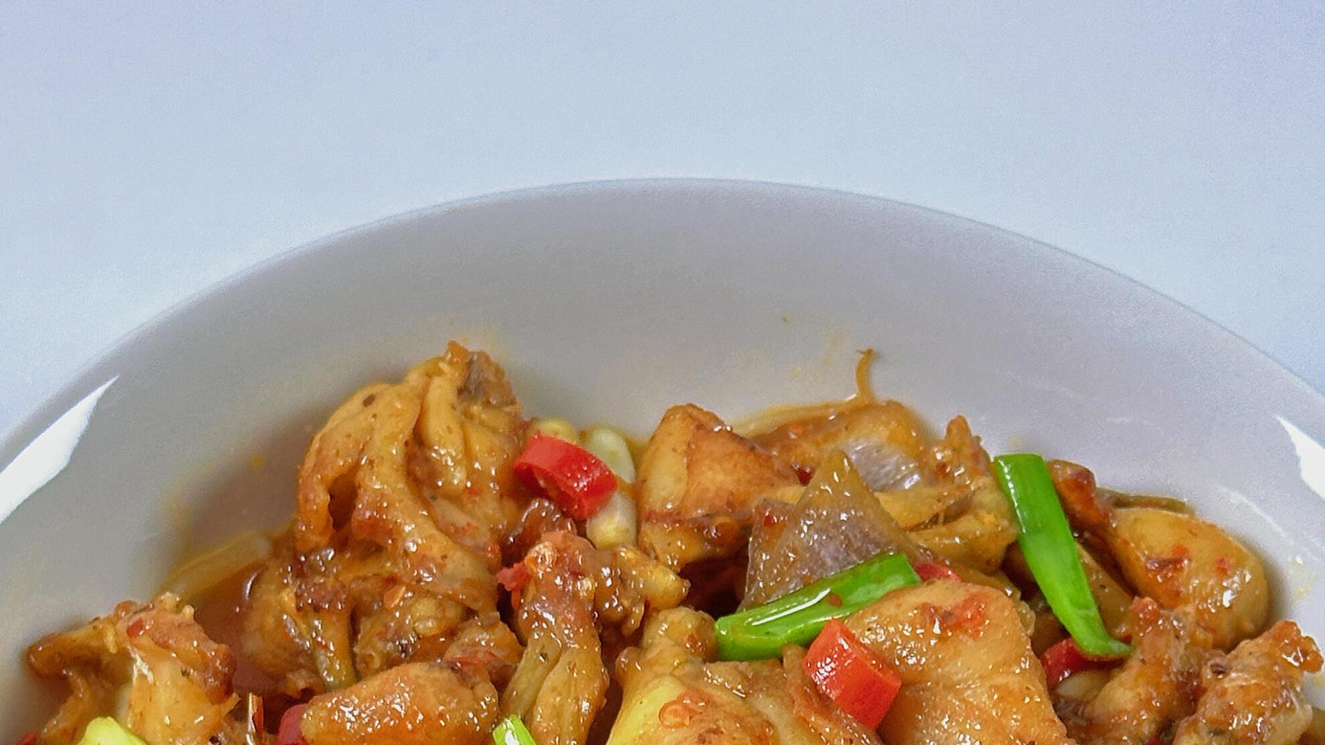 快去做爆炒牛蛙！巨好吃！