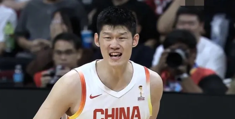 中国男篮力克中国台北，一场精彩的比赛揭露了三个赢球的功臣。

1.胡金秋，他一直