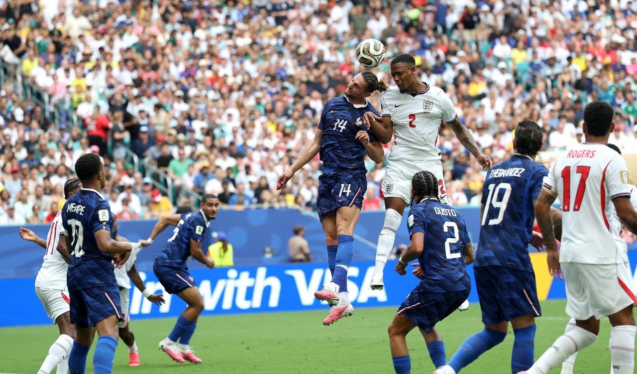 2-0，取胜的欲望明显英格兰更强烈！

上半场补水时间还没到，英格兰赖斯世界