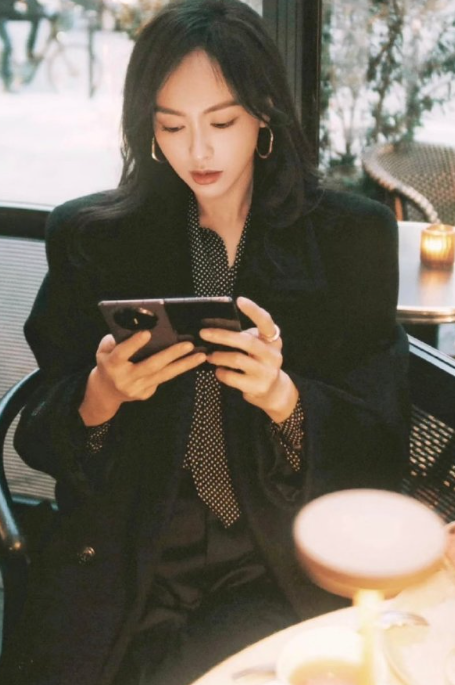 心目中的陈岩，高质感拉满了，妆造好好搞