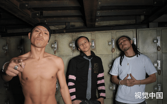 八十年代的涉黑组织菜刀队有多嚣张？连戍卫部队战士都被砍伤，后来国家出手严打，被枪毙50多人