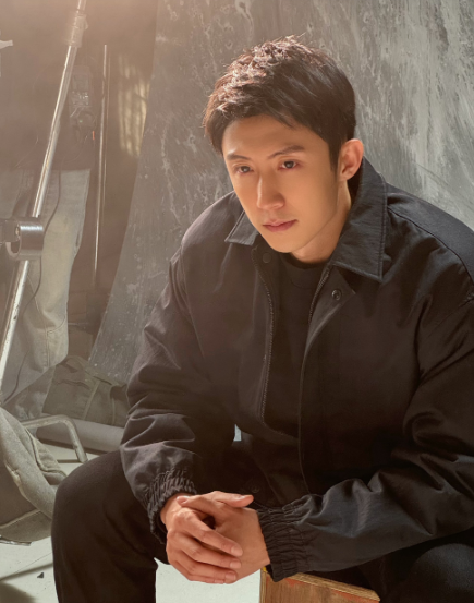 大家都不要羡慕黄景瑜了
光这一点，就永远成为不了他，不是说300万的票买不起，而