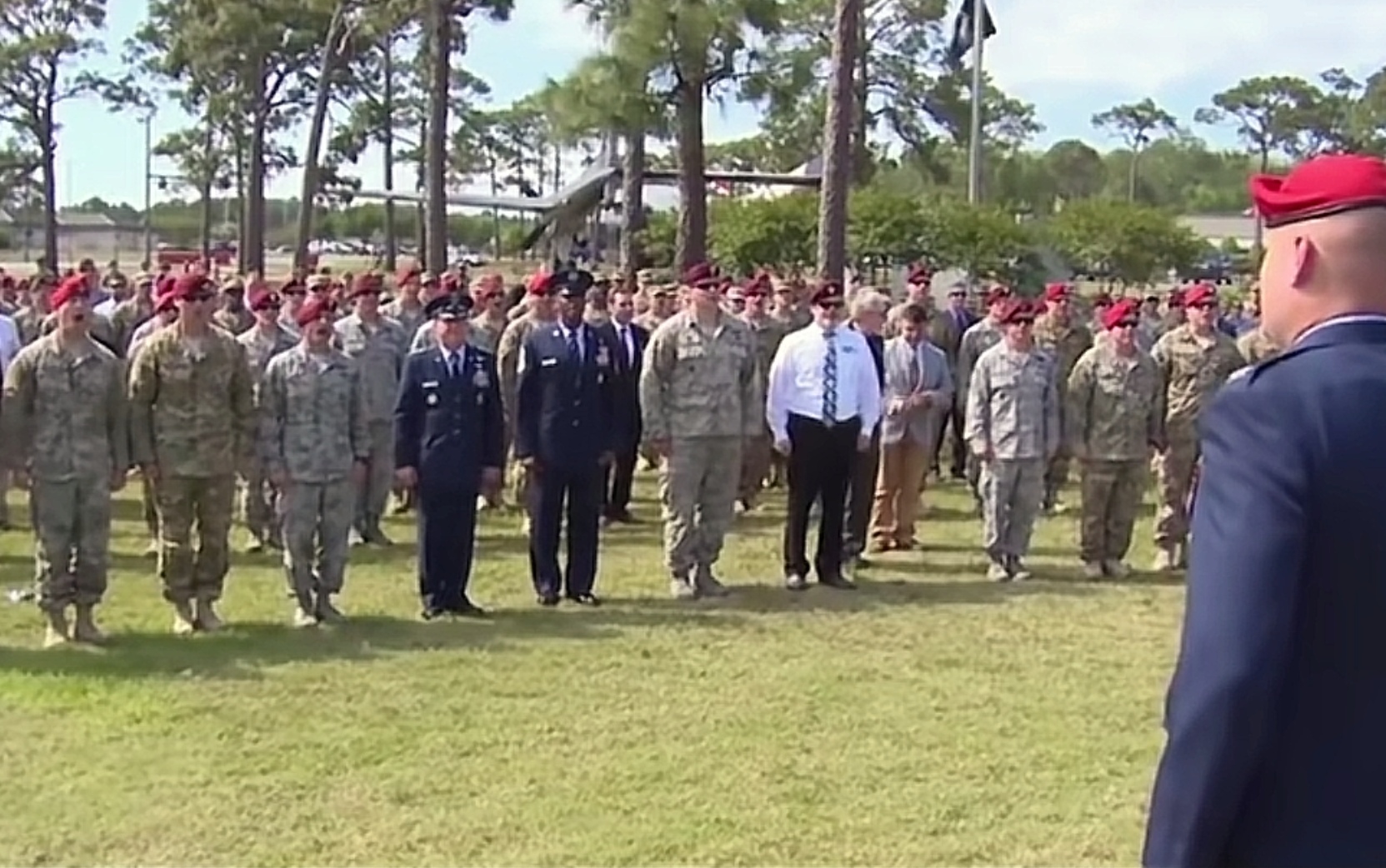 美军对伊朗的这次战争，截止目前为止美国官方承认死亡13人，373人受伤。那问题来