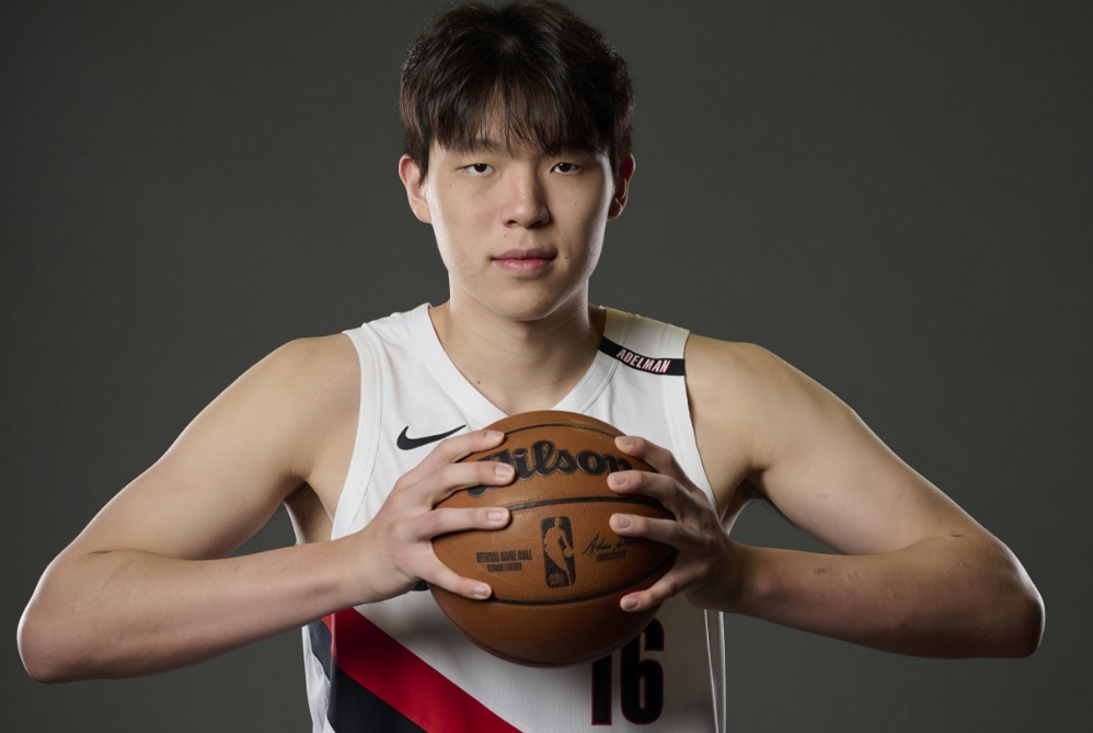 杨瀚森生涯得分破100，开拓者大胜太阳取得新赛季开门红。NBA常规赛首轮，开拓者