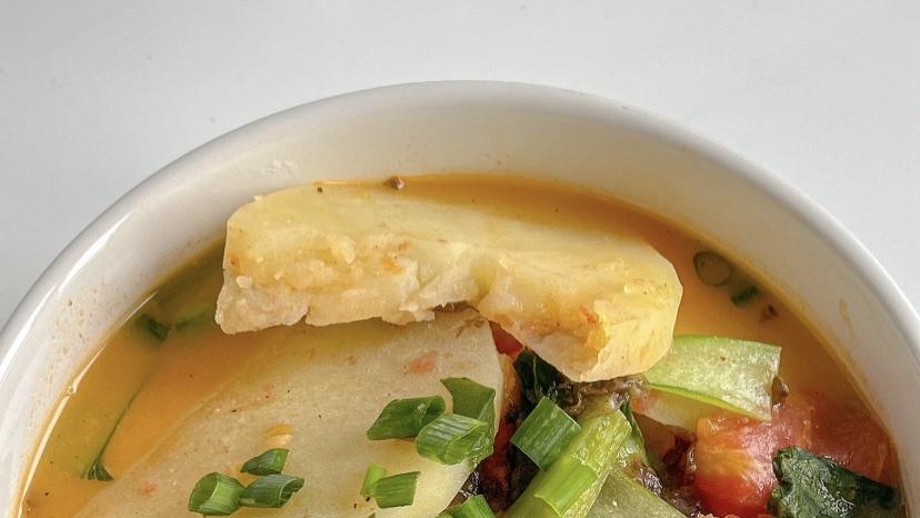 10分钟搞定！番茄紫菜土豆汤，酸爽开胃，孩子抢着喝！