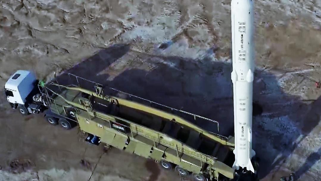 比霍拉姆沙赫尔更致命！伊朗甩出“泥石”导弹，7分钟便可飞抵特拉维夫