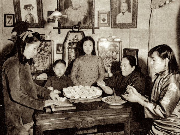 早，恰饭冇？（1942年北京四合院）