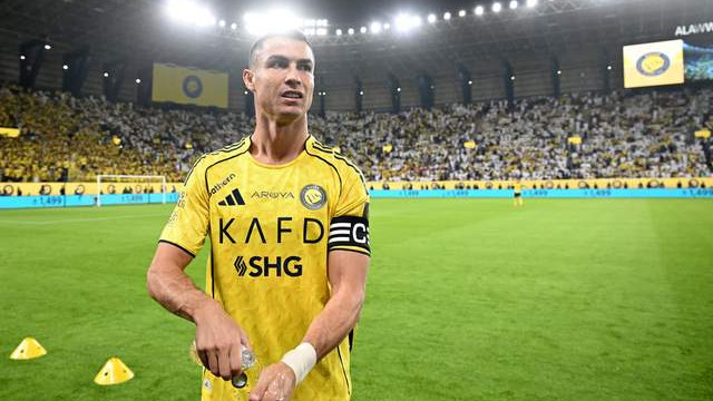 1-2！C罗解锁958球，门将超级失误，胜利3轮丢8分，下轮死磕新月