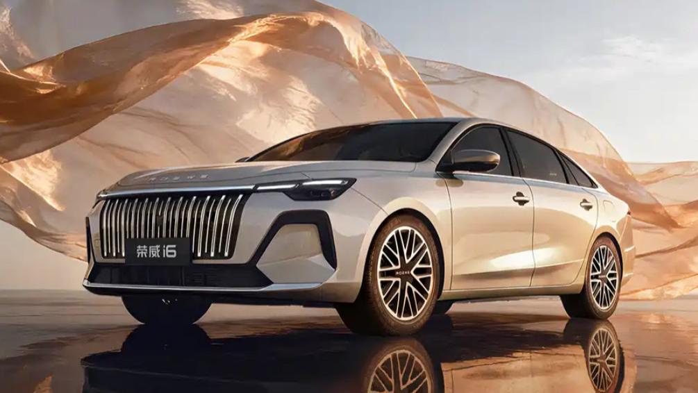 全新荣威i6外观官图发布 1.5L+CVT动力总成 4月上市