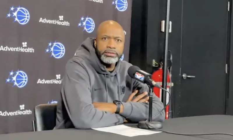 NBA常规赛，魔术87-139不敌猛龙。

魔术主帅贾马尔-莫斯利接受了记者采访