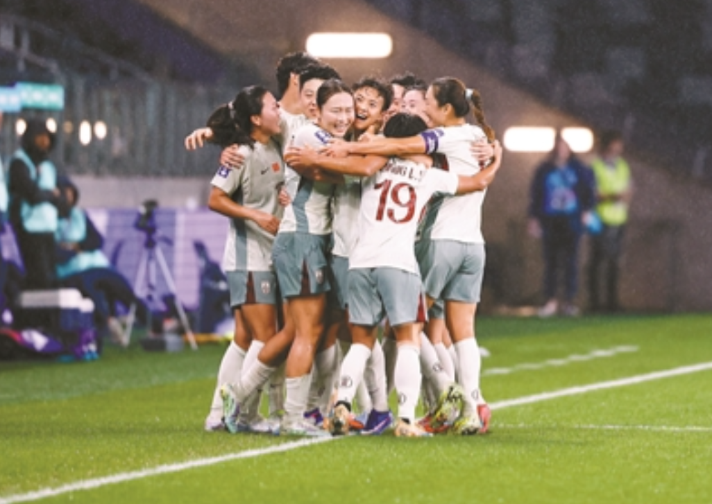 北京时间昨日，在悉尼进行的第21届女足亚洲杯小组赛B组最后一轮角逐中，中国女足以