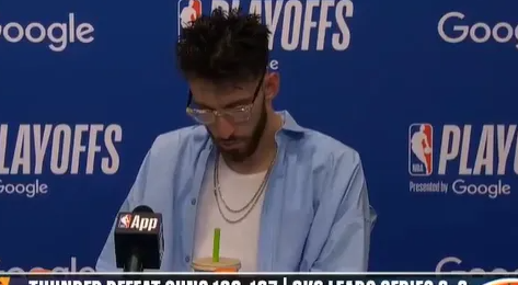 NBA季后赛，雷霆（2）以120-107击败太阳（0）。
雷霆球员谢伊-吉尔杰斯