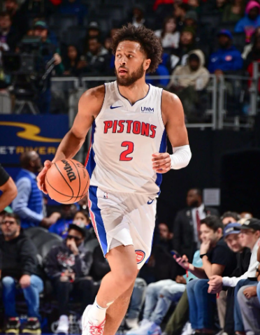 坎宁安确实有实力，但是给他配的二当家杜伦就是个常规赛选手，三当家哈里斯更是职业生