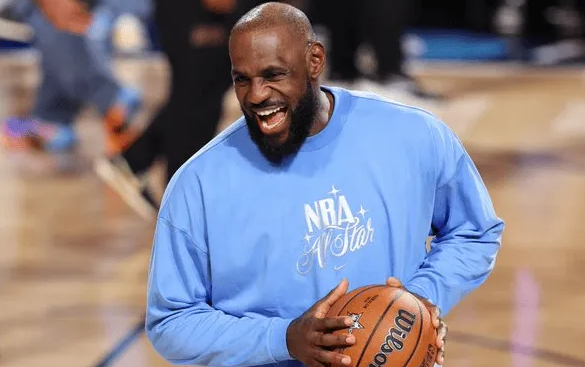 美媒Bleacher Report更新动态，预测了2026年NBA休赛期五大未来