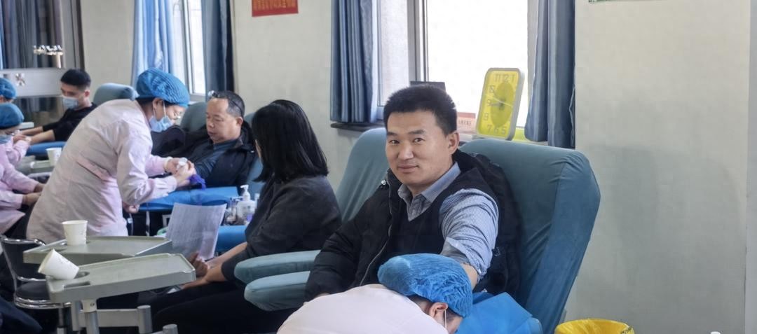 东营市教职员工踊跃参与无偿献血活动